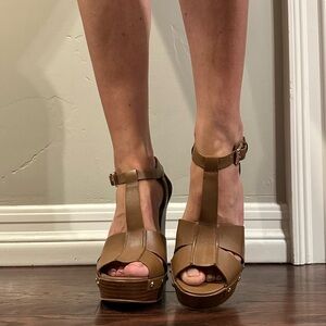 Michael Kors platform Sandals 👡